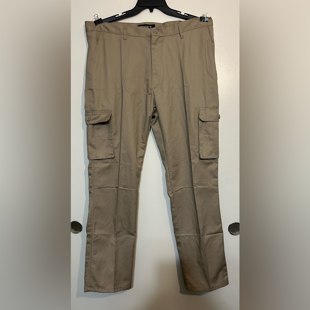 002 PNTS: Reset khaki cargo pants size 40x32